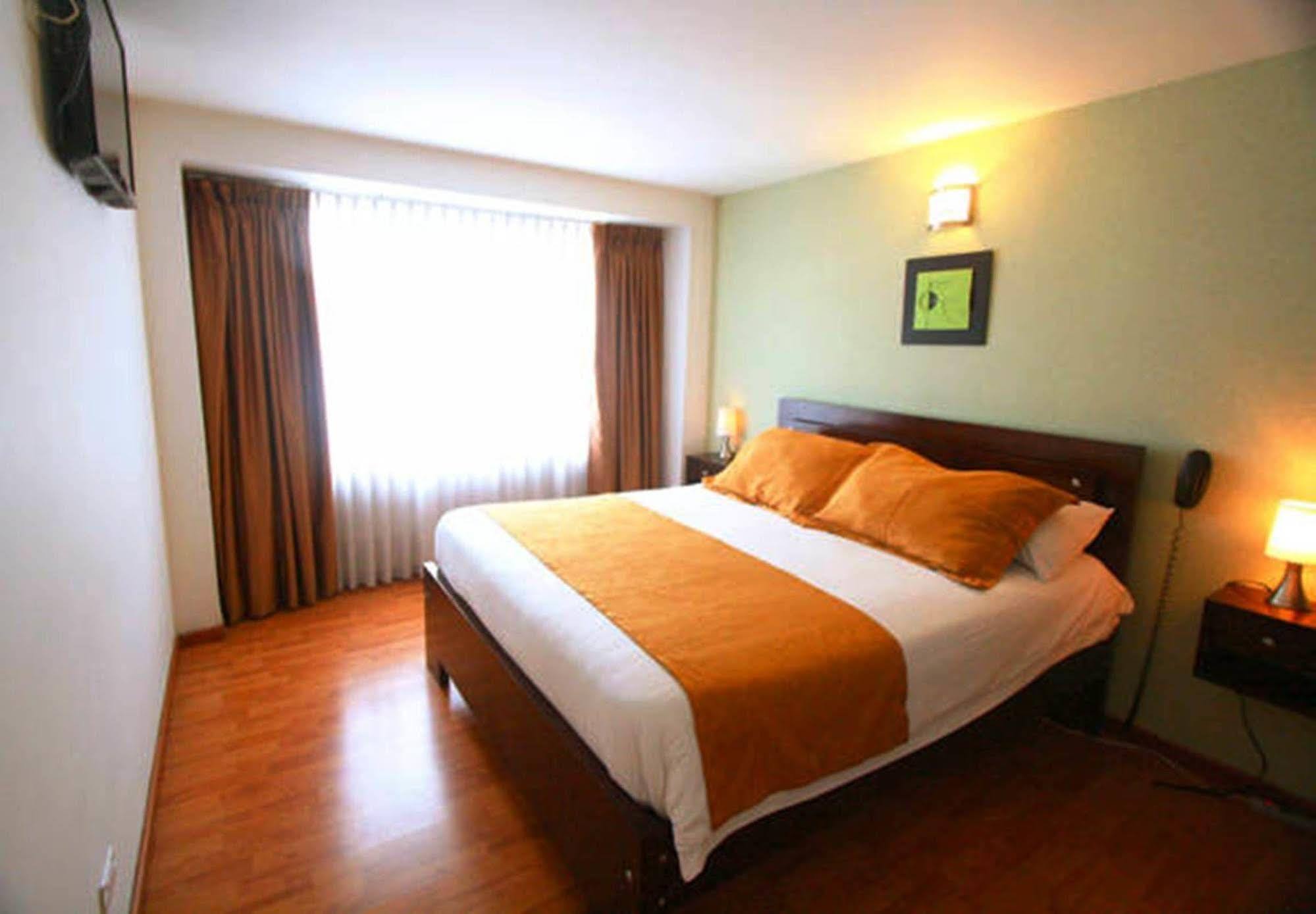 Hotel Expo Inn Embajada Bogota Exterior photo